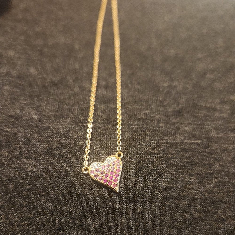 Hespera Heart Necklace: Gold/Pink Ombre